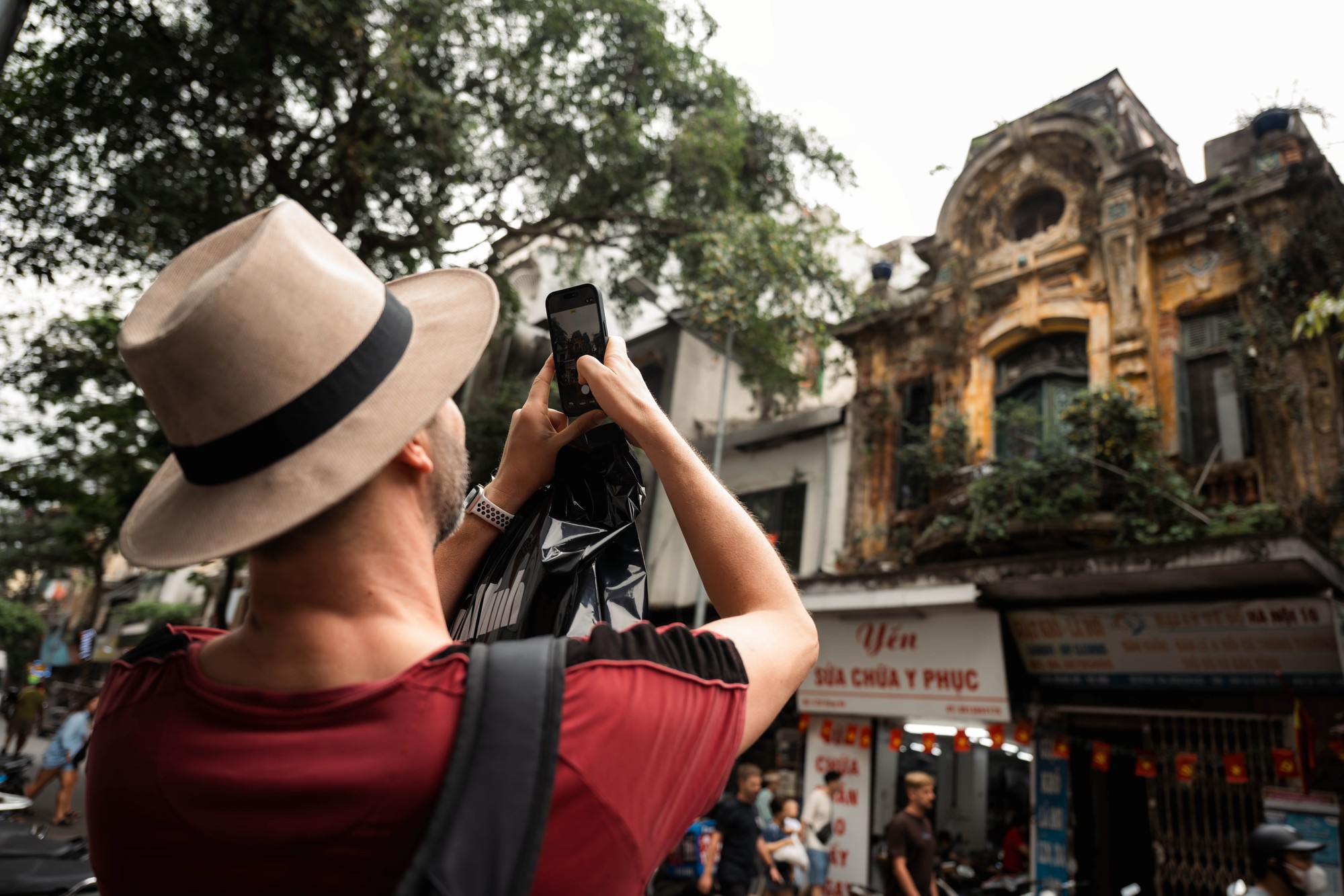 Chuyện chưa kể về căn biệt thự 57B Hàng Bồ giữa lòng Hà Nội: Cuộc sống hiện tại khiến nhiều người ngỡ ngàng - Ảnh 10