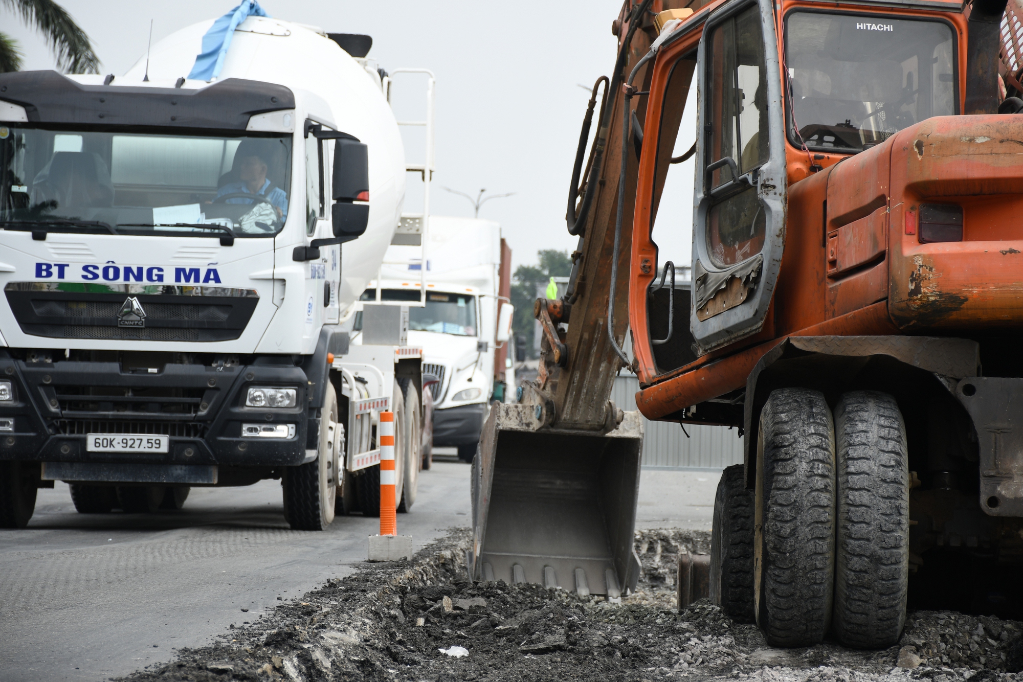 Hình ảnh sửa chữa Quốc lộ 51 xuống cấp nghiêm trọng - Ảnh 23