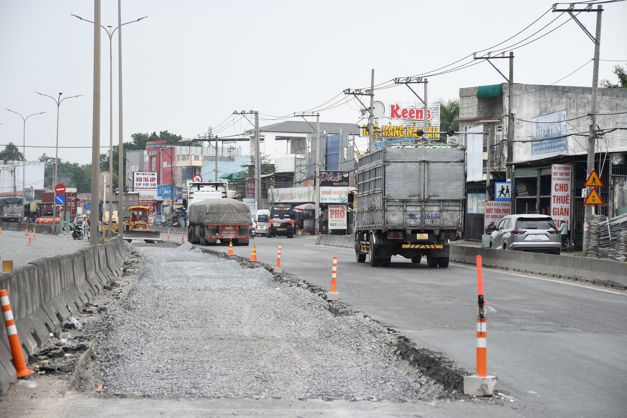 Hình ảnh sửa chữa Quốc lộ 51 xuống cấp nghiêm trọng - Ảnh 2