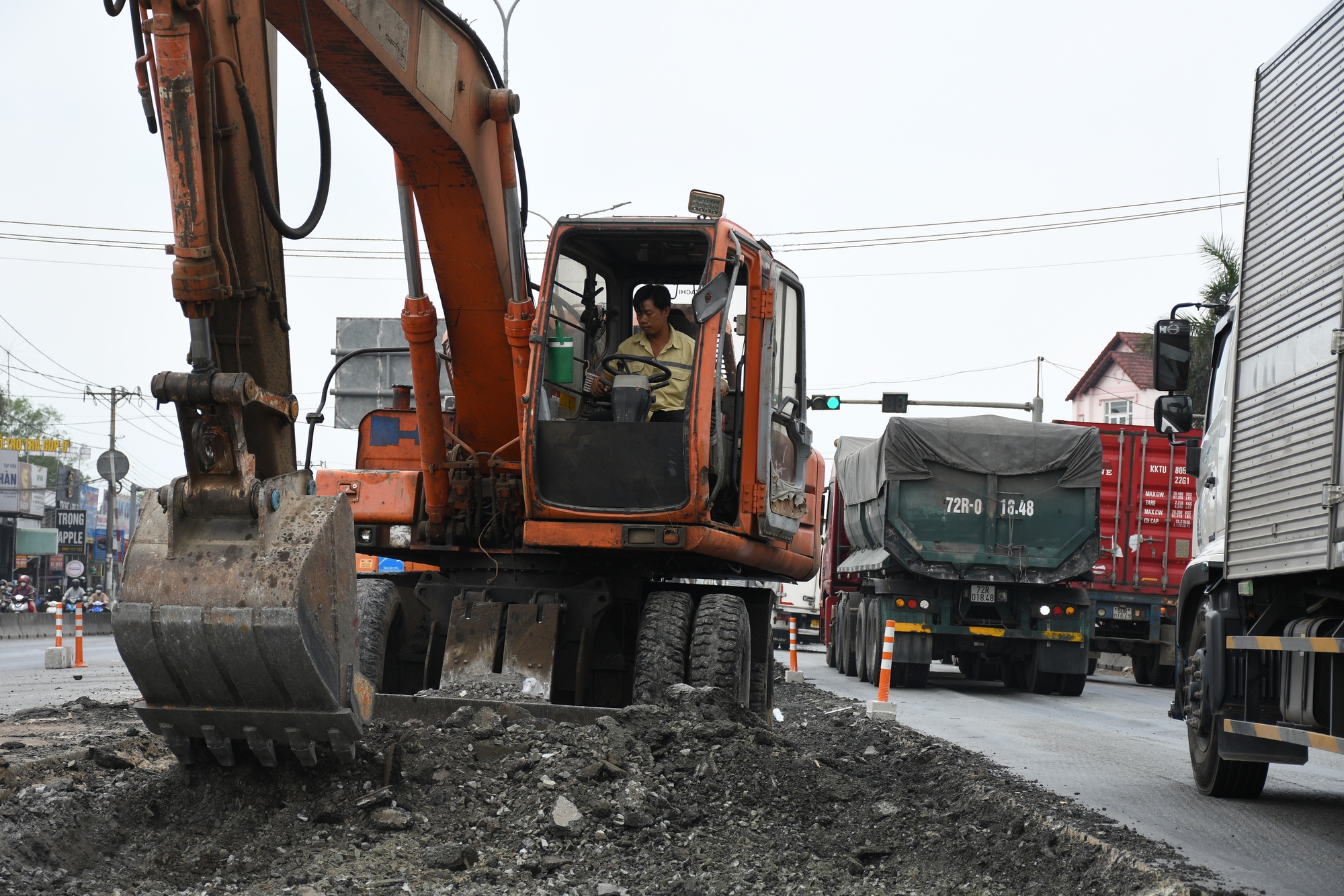 Hình ảnh sửa chữa Quốc lộ 51 xuống cấp nghiêm trọng - Ảnh 7