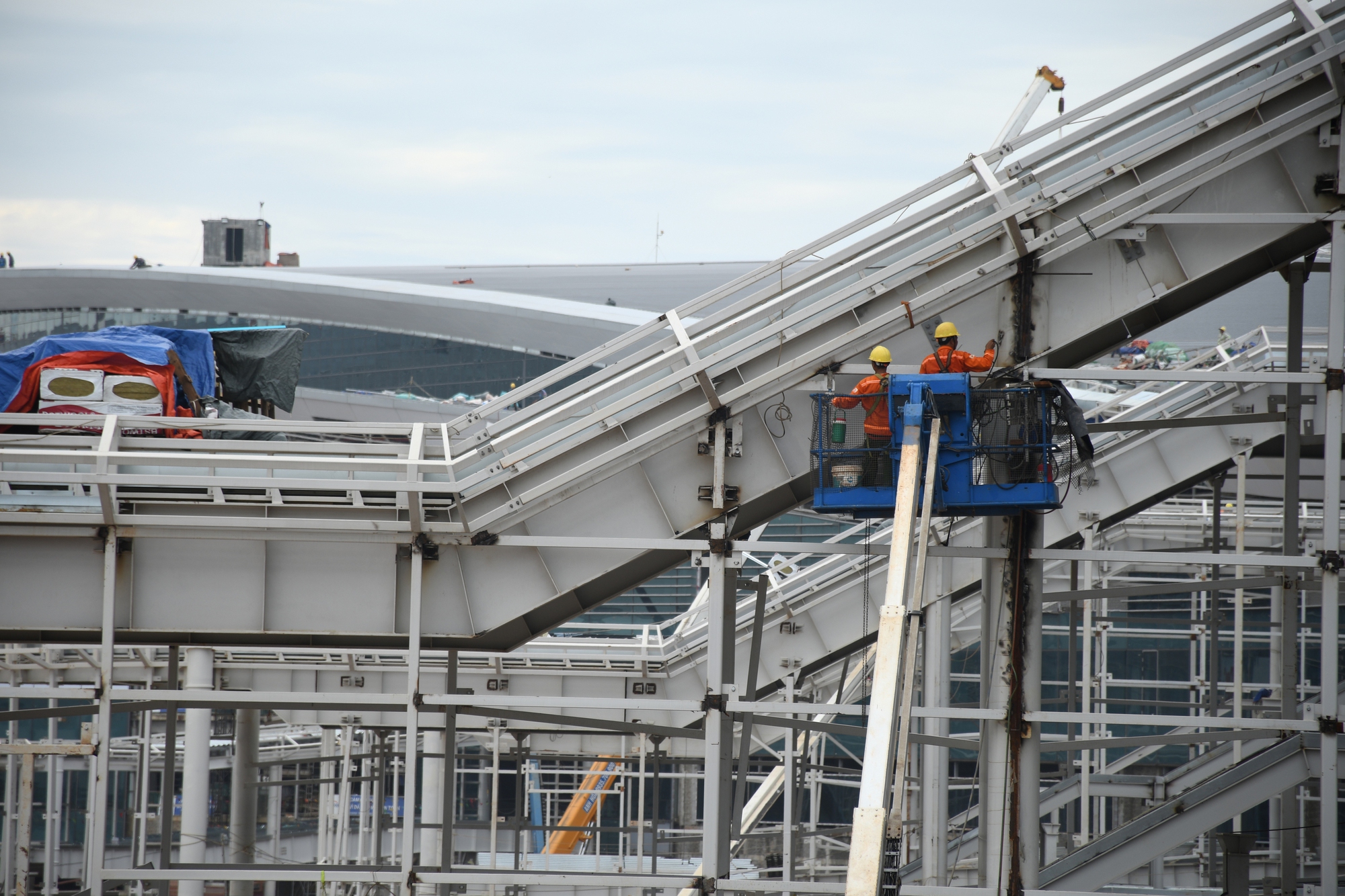 Thiếu trầm trọng lao động tại công trường sân bay Long Thành - Ảnh 1