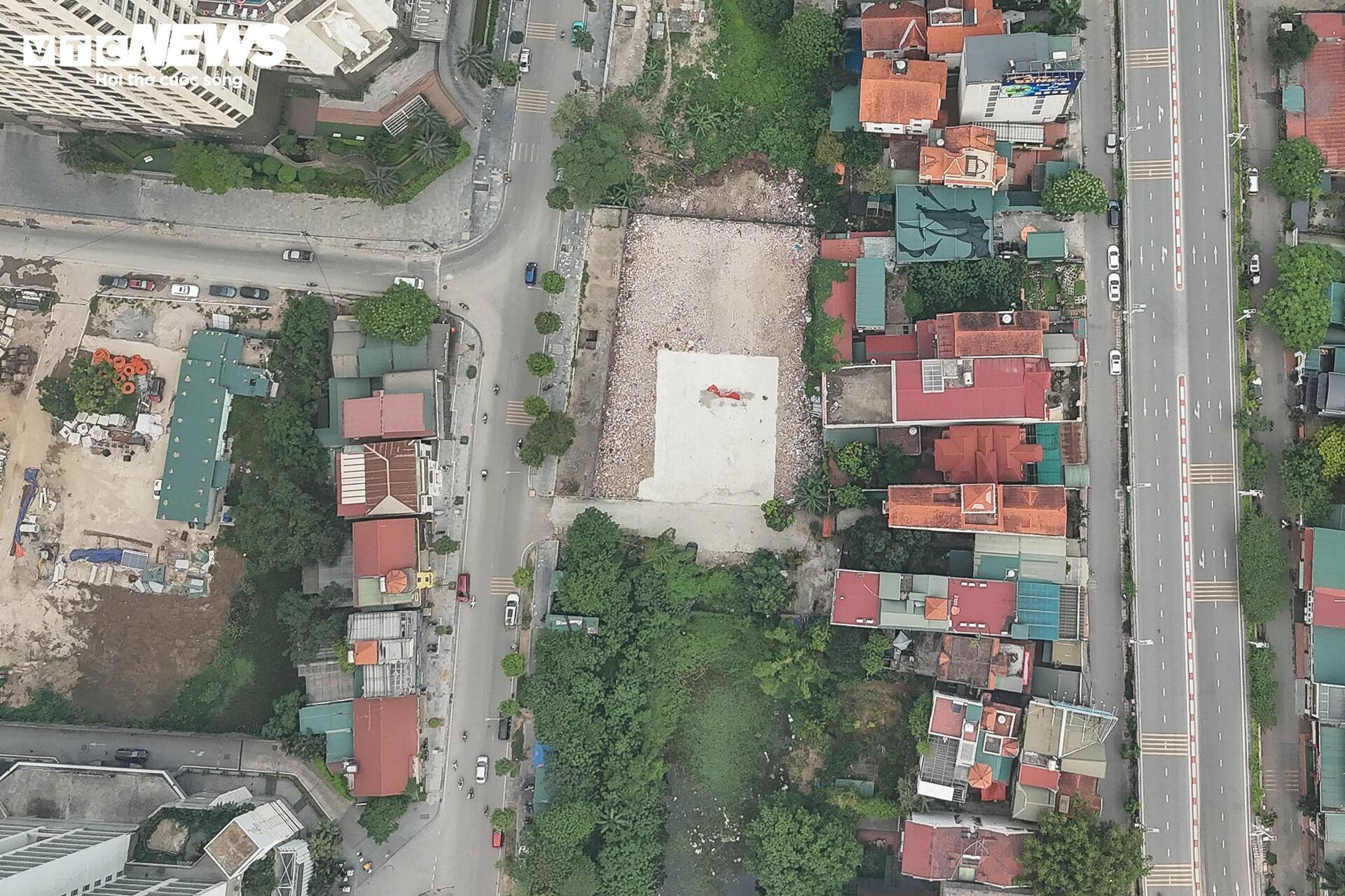 Hiện trạng đoạn đường 100m trị giá hơn 600 tỷ đồng vừa khởi công ở Hà Nội - Ảnh 6