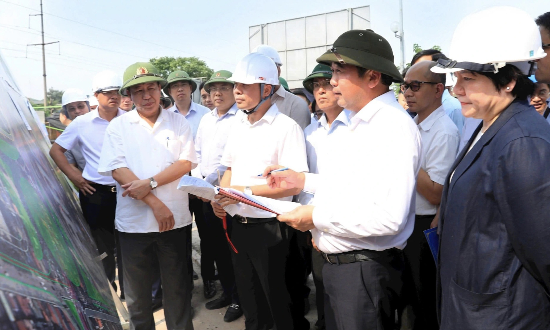 Nút giao 785 tỷ đồng dang dở gần 10 năm, hẹn hoàn thành cuối năm nay - Ảnh 4