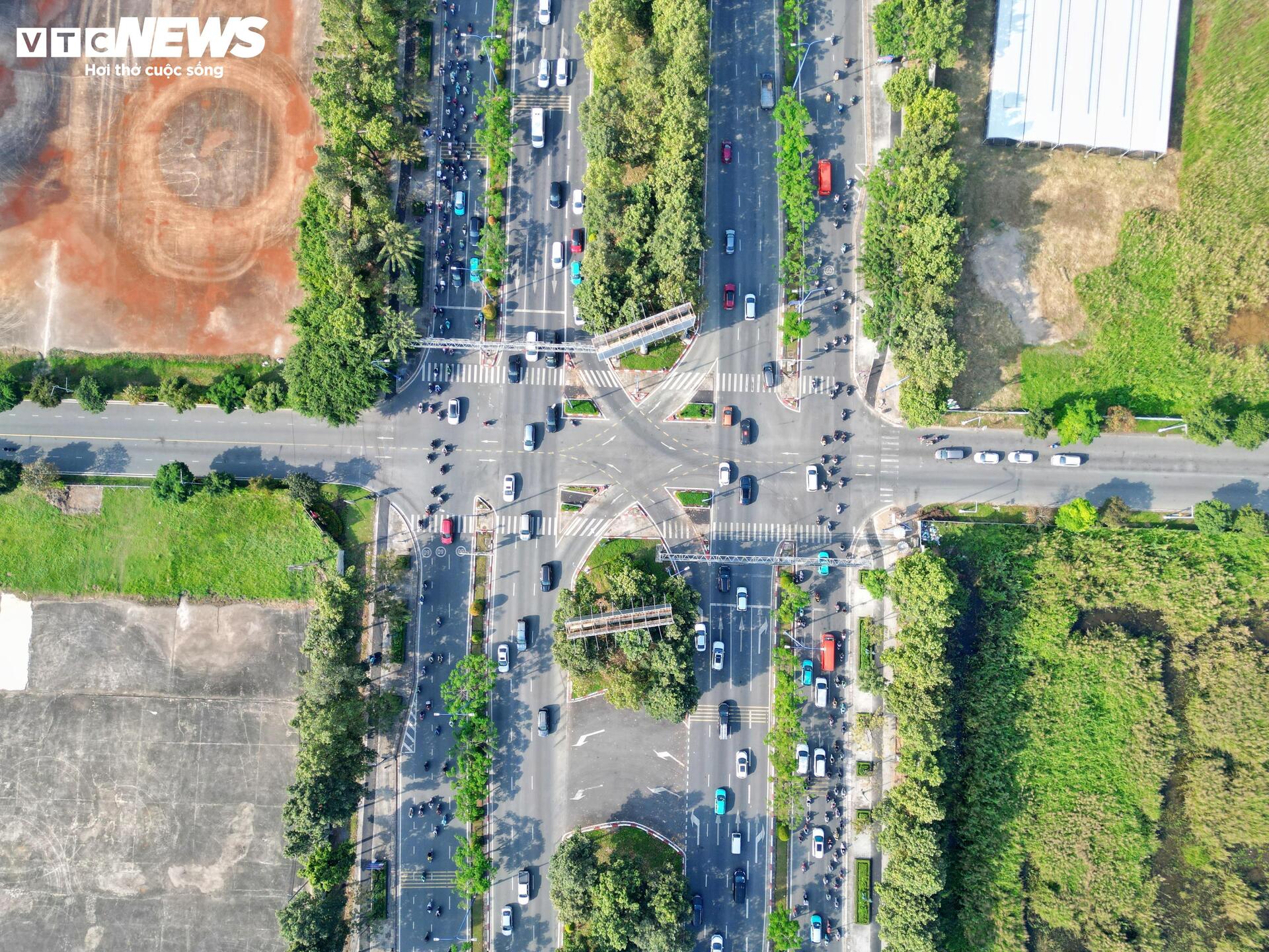 Cận cảnh vị trí sẽ xây dựng 2 tuyến Metro ngầm xuyên sông Sài Gòn - Ảnh 9