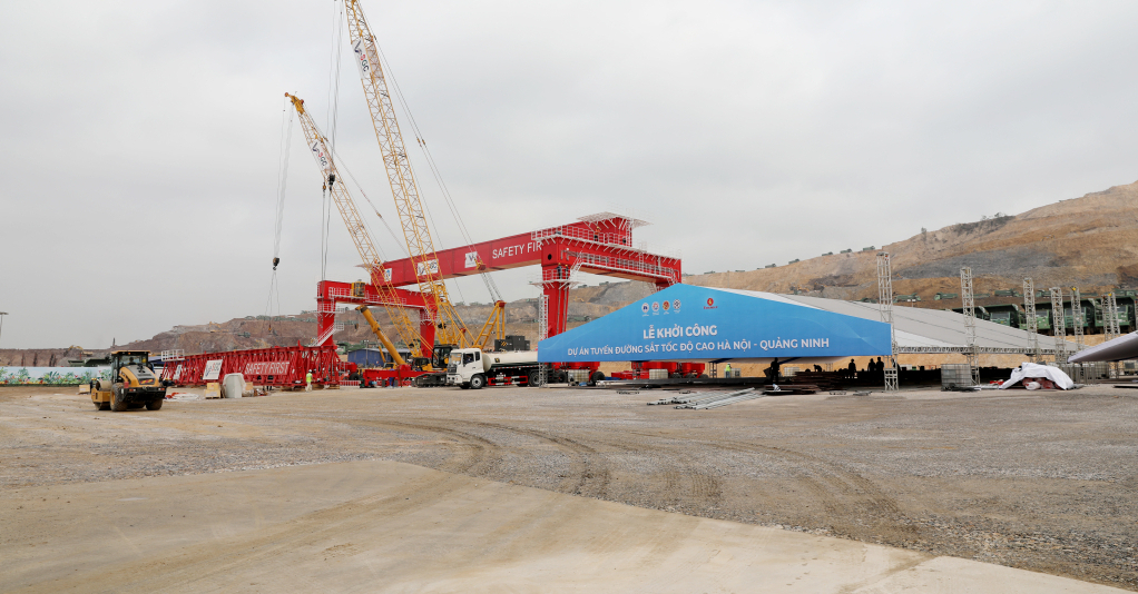 Đúng ngày mai, Vinspeed của tỷ phú Phạm Nhật Vượng sẽ khởi công dự án hơn 5 tỷ USD, đi qua 4 tỉnh thành - Ảnh 1