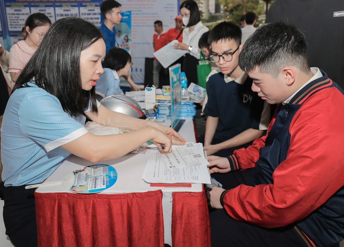 Nghỉ ngang có mất trợ cấp thất nghiệp? - Ảnh 2