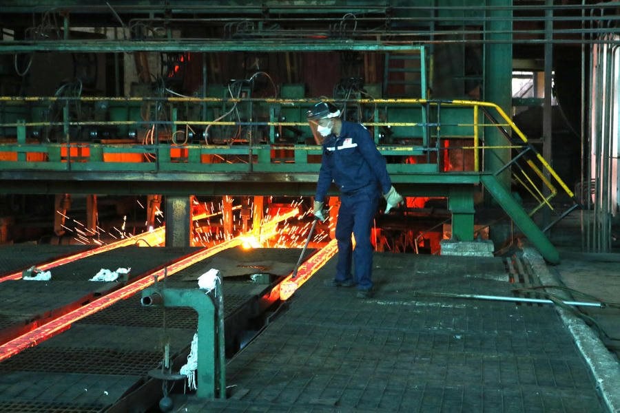 Hơn 1.000 công nhân trở lại nhà máy thép 6.000 tỷ, hồi sinh cuộc khai thác một trong những mỏ quặng sắt lớn nhất Việt Nam - Ảnh 2