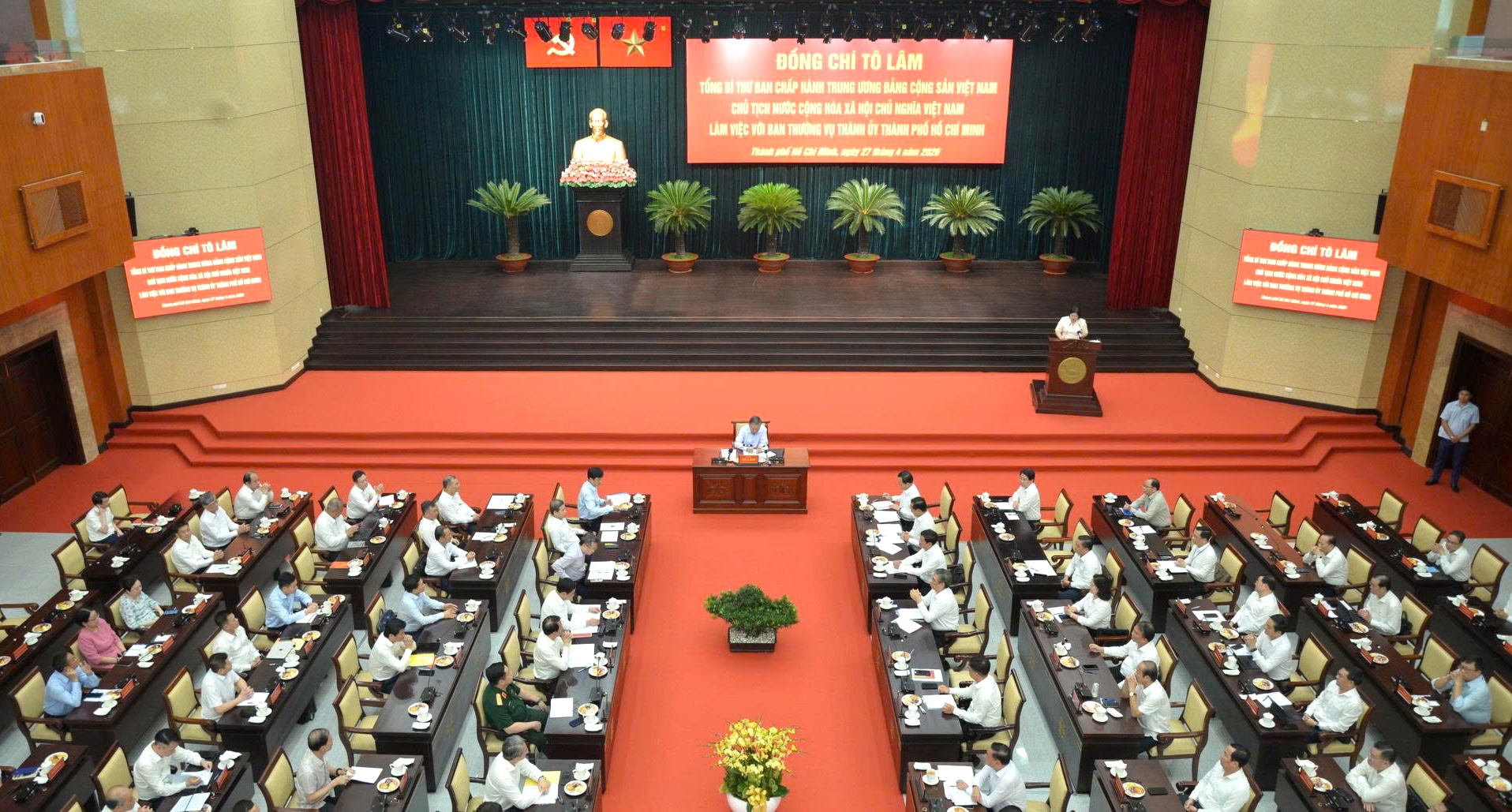 Làm việc với Tổng Bí thư, Chủ tịch nước Tô Lâm, TPHCM kiến nghị 2 nội dung quan trọng - Ảnh 2