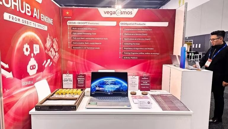 Đúng 18h02’, sản phẩm Make in Vietnam thành công phóng lên quỹ đạo tại Mỹ, trực tiếp liên lạc với Hà Nội - Ảnh 2