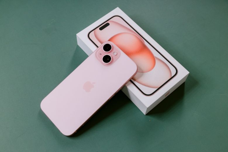 4 chiếc iPhone "đập hộp" giá rẻ đáng mua nhất hiện nay - Ảnh 4