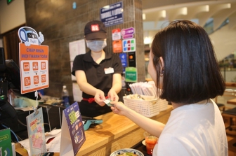 Hộ kinh doanh 100 triệu/tháng, xuất lượng lớn hóa đơn mỗi ngày rất dễ sai sót: Chuyên gia Thuế chỉ cách giảm tải - Ảnh 1