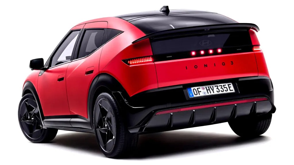 Hyundai ra mắt ô tô điện 'đàn em' của Ioniq 5: Dáng hatchback lạ mắt, tầm hoạt động tối đa gần 500 km - Ảnh 4