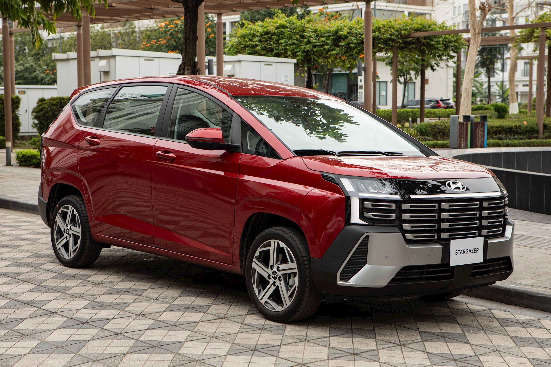 Mẫu MPV nhiều công nghệ nhất lại đang có giá tốt bậc nhất phân khúc - Ảnh 1