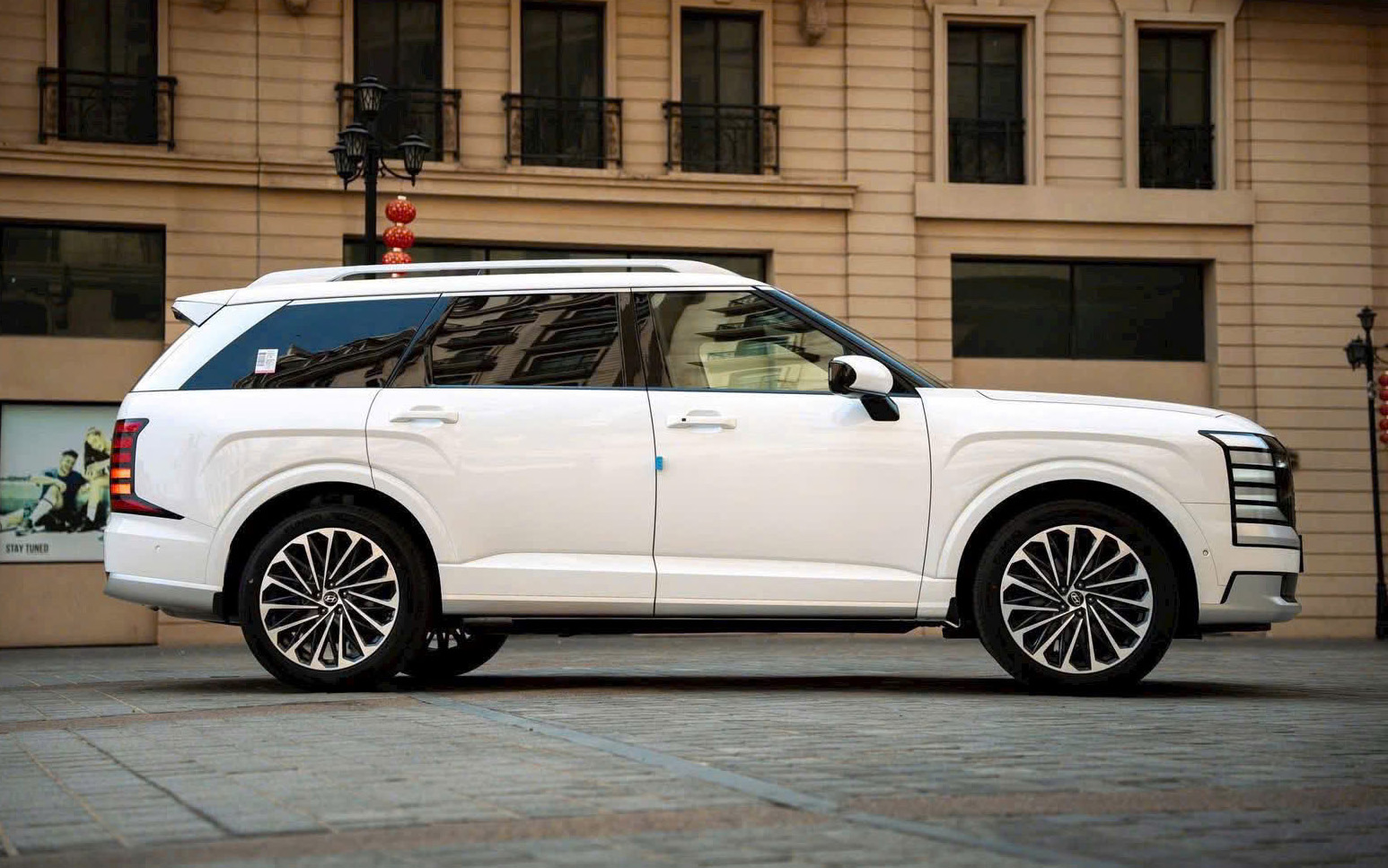 Đại lý báo Hyundai Palisade giá tạm tính từ hơn 1,7 tỷ đồng tại Việt Nam: 3 phiên bản, tùy chọn máy xăng turbo, hybrid mạnh hơn Santa Fe - Ảnh 2