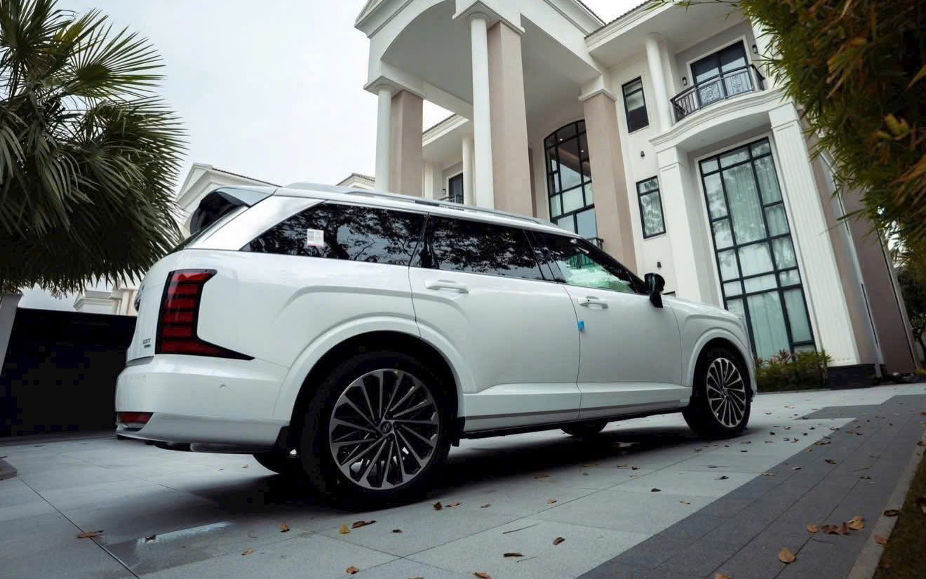 Đại lý báo Hyundai Palisade giá tạm tính từ hơn 1,7 tỷ đồng tại Việt Nam: 3 phiên bản, tùy chọn máy xăng turbo, hybrid mạnh hơn Santa Fe - Ảnh 8