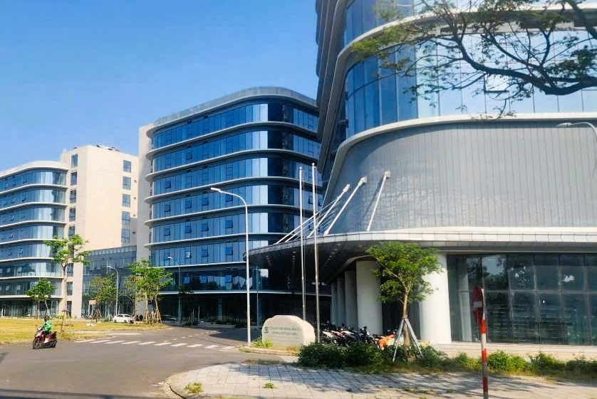 Sẵn sàng nhân lực cho trung tâm tài chính quốc tế - Ảnh 1