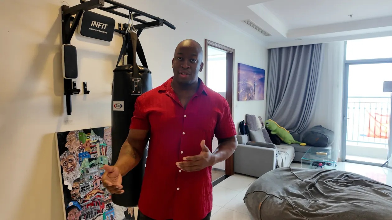 Cựu quân nhân Mỹ quyết định đến Việt Nam sống vì 1 điều trái ngược hoàn toàn với cuộc sống ở Mỹ - Ảnh 2