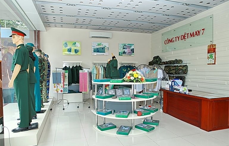 Đặng Văn Lâm bán sạch 2 triệu cổ phiếu của công ty dệt may quân đội, không còn là cổ đông lớn - Ảnh 1