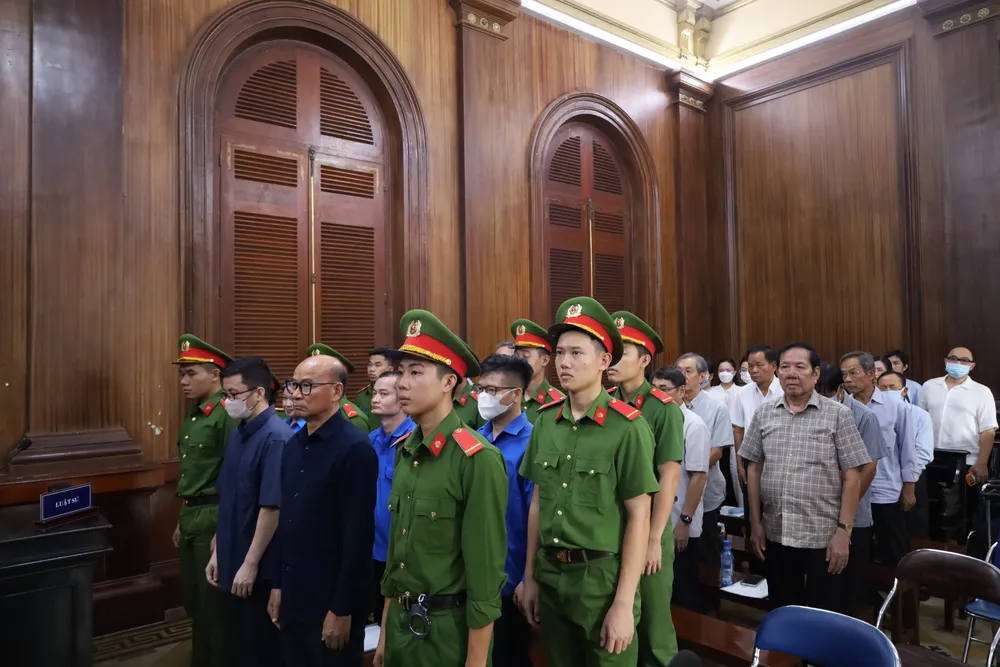 Lời khai “trái chiều” trong vụ án xảy ra tại Tập đoàn Công nghiệp Cao su Việt Nam - Ảnh 1