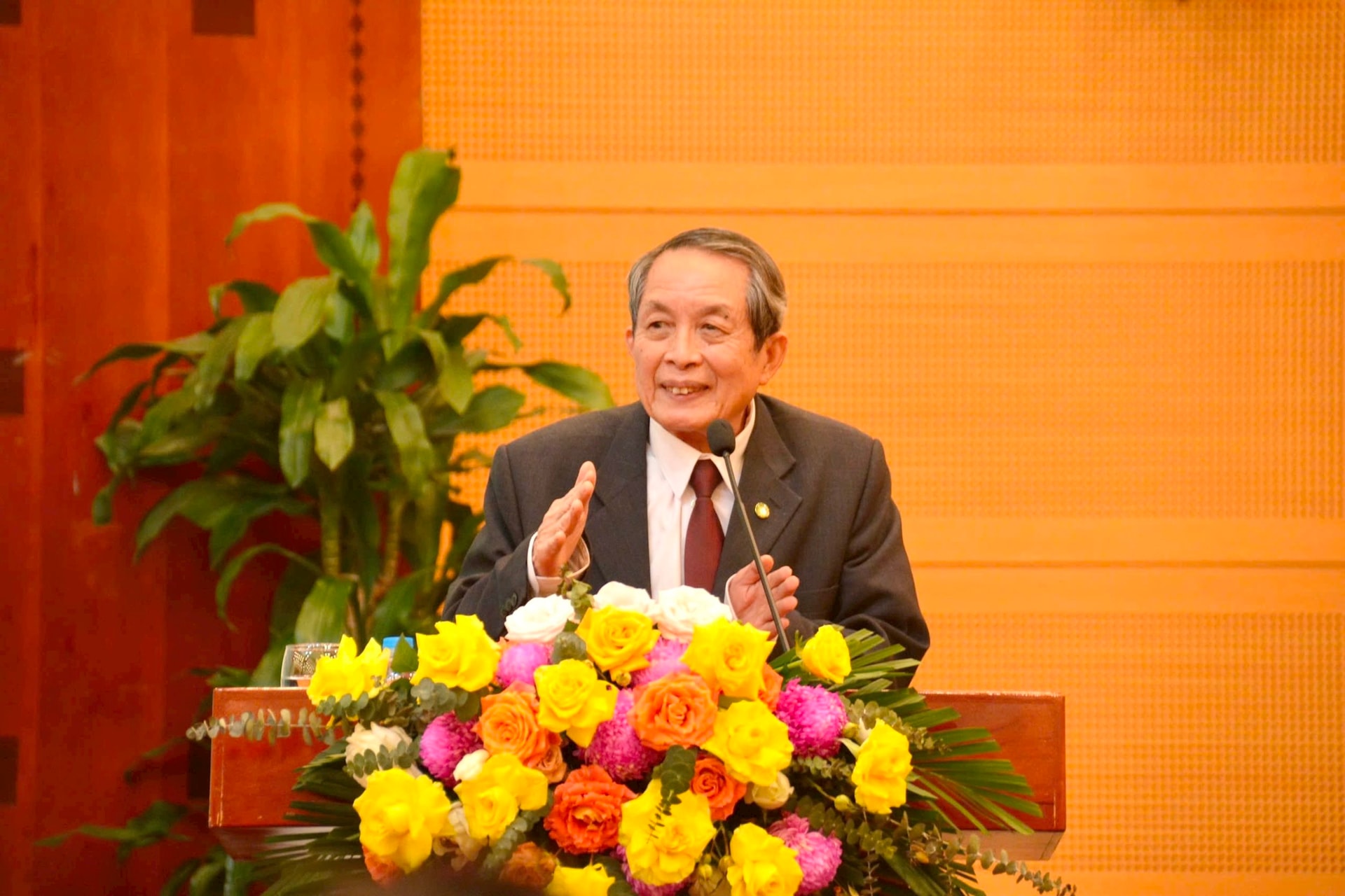 Giáo sư Trần Đình Long kiến nghị trồng loại cây gọi là "vàng mọc trên đất" tại ĐHCĐ Vinaseed - Ảnh 2