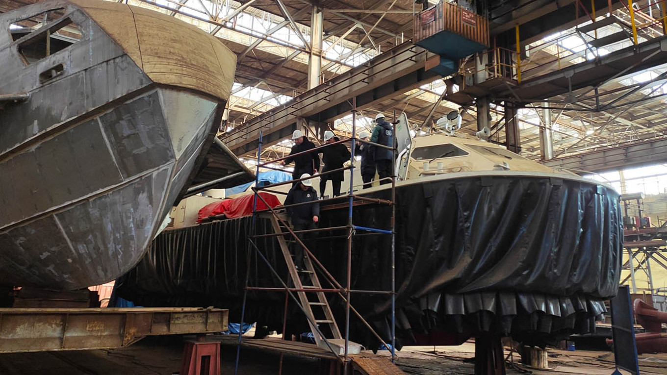 Nga dự kiến sản xuất "xe tải đường thủy" hàng loạt: Thời gian hoàn thiện rút gọn từ 225 xuống còn 108 ngày - Ảnh 2