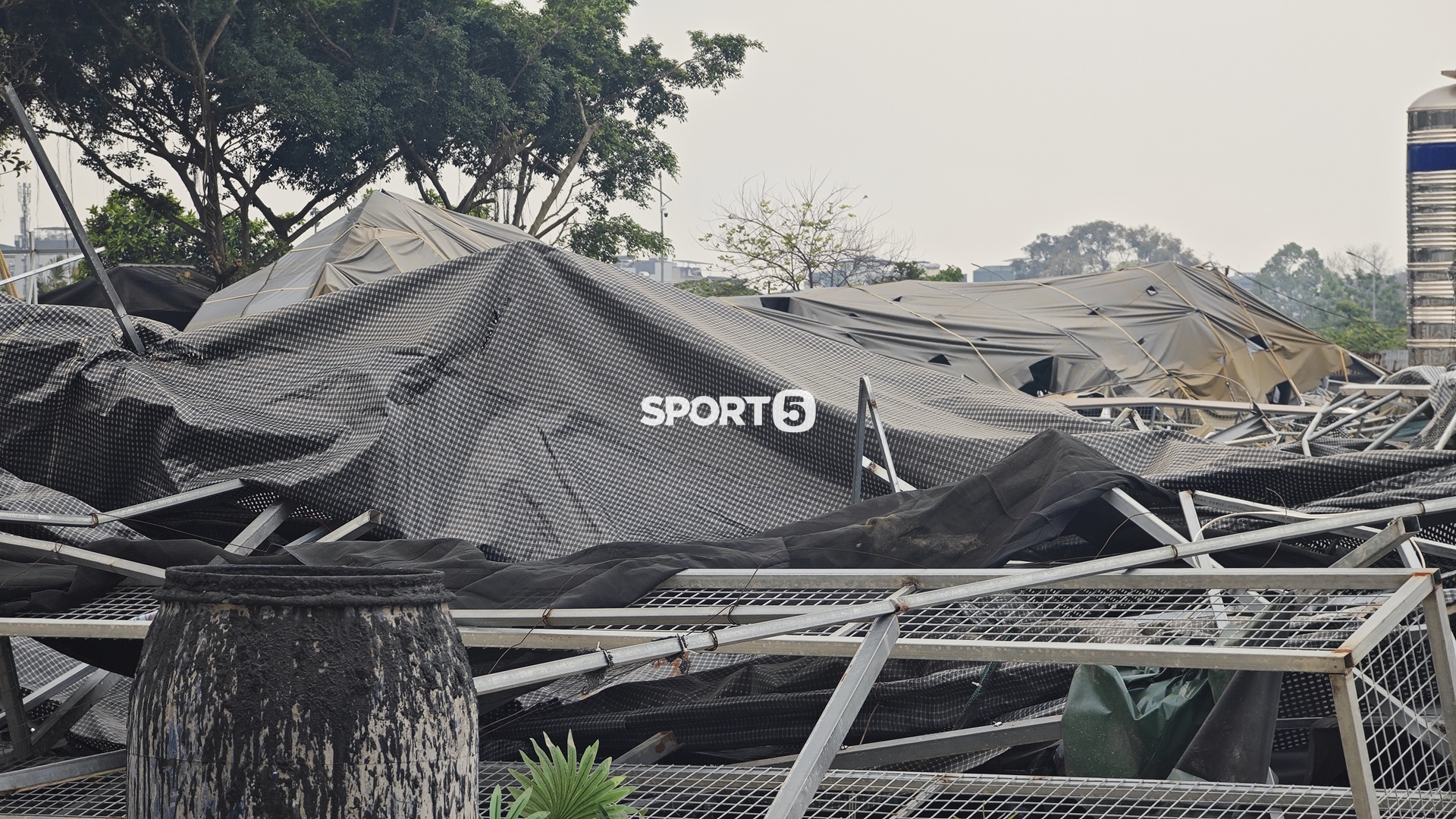 Người chơi pickleball đóng tiền cả quý hoang mang lo mất tiền cọc khi cụm sân pickleball lớn nhất Hà Nội bị tháo dỡ - Ảnh 5