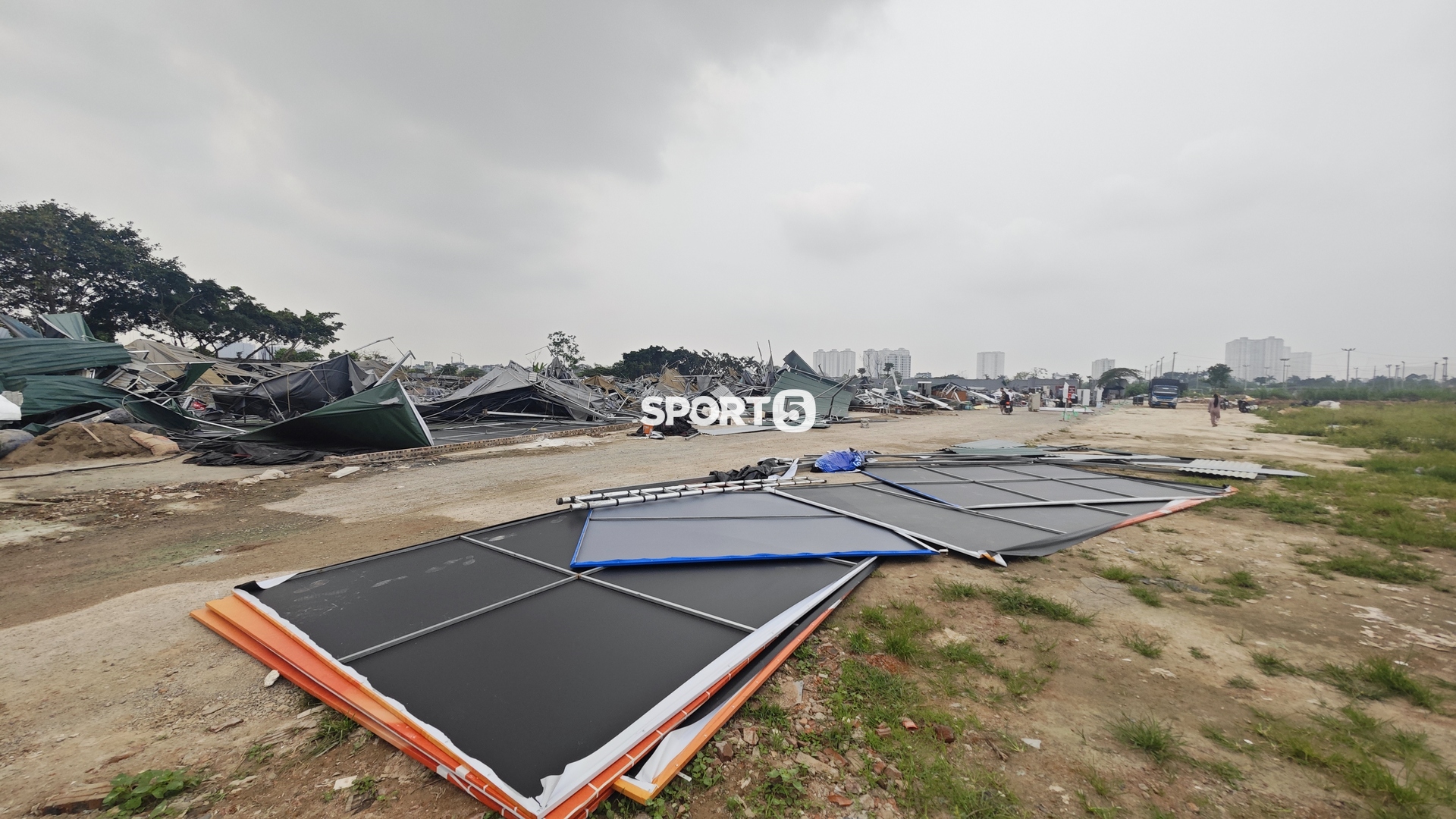 Người chơi pickleball đóng tiền cả quý hoang mang lo mất tiền cọc khi cụm sân pickleball lớn nhất Hà Nội bị tháo dỡ - Ảnh 4