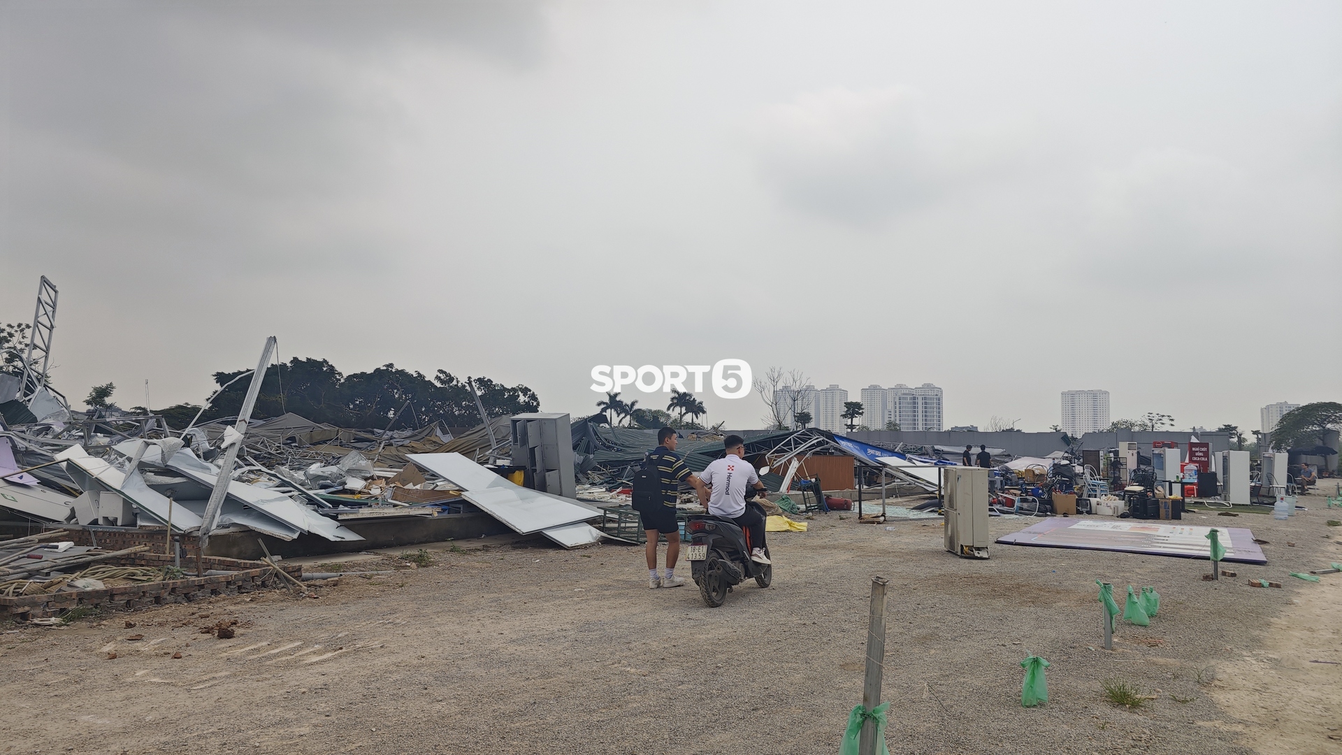 Người chơi pickleball đóng tiền cả quý hoang mang lo mất tiền cọc khi cụm sân pickleball lớn nhất Hà Nội bị tháo dỡ - Ảnh 3