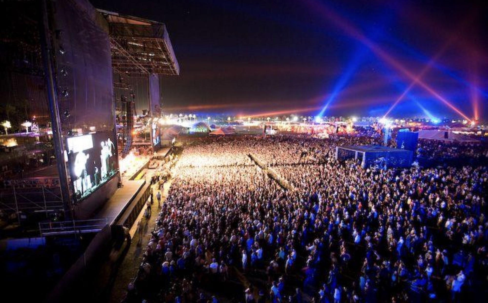 Sau ánh đèn Coachella: Cỗ máy kiếm tiền lớn nhất của ngành âm nhạc được vận hành như thế nào? - Ảnh 1