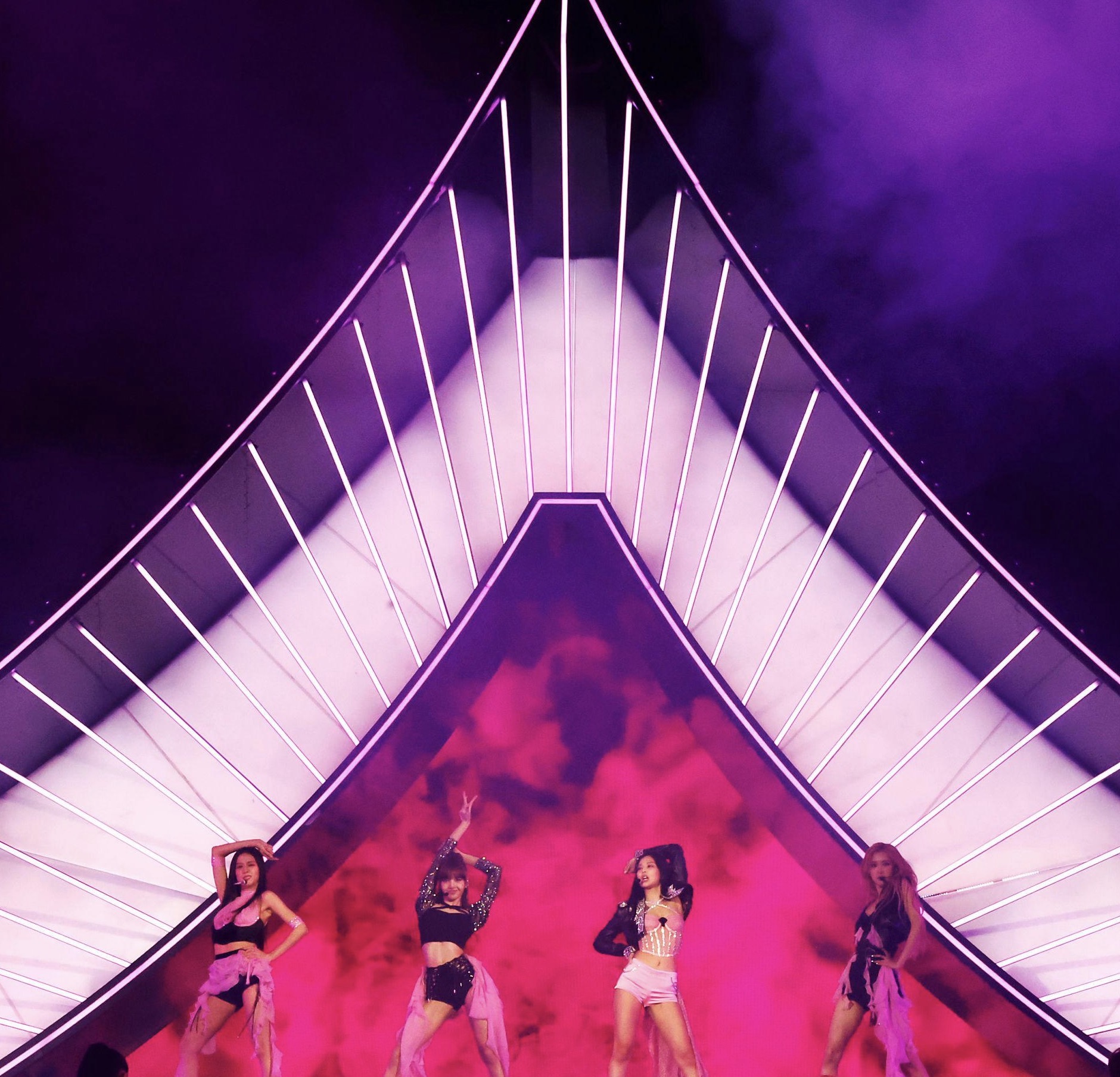 Sau ánh đèn Coachella: Cỗ máy kiếm tiền lớn nhất của ngành âm nhạc được vận hành như thế nào? - Ảnh 6