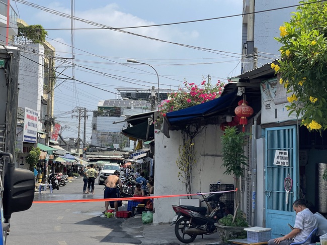 Vụ cháy nhà trọ ở TPHCM: Thời điểm cháy, có hơn 10 người trong nhà - Ảnh 1