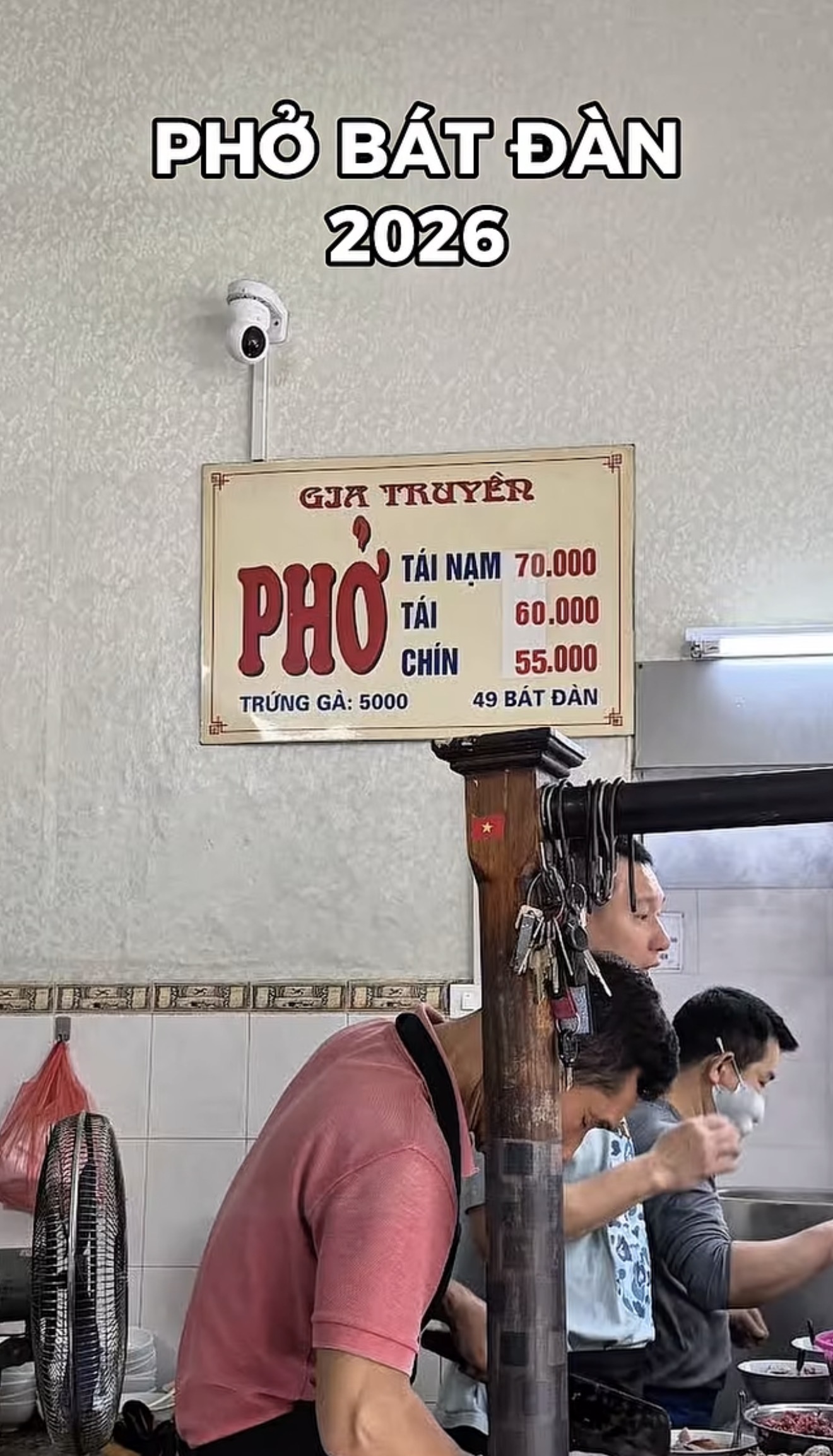 Phở Bát Đàn tăng giá chóng mặt sau 20 năm, chỉ có quả trứng là còn nương tay với ví tiền của thực khách - Ảnh 3