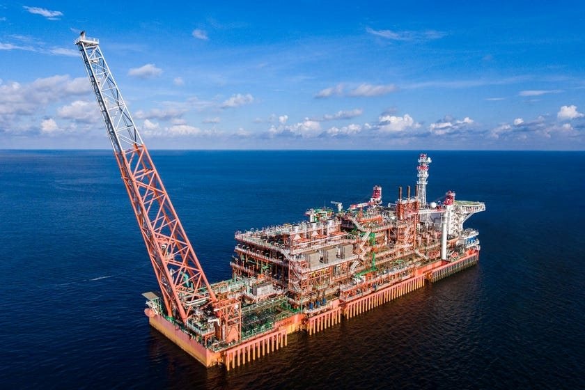 Khoan sâu hơn 5.000 mét, phát hiện mỏ chứa 141 tỷ mét khối khí đốt và 300 triệu thùng 'dầu' đặc biệt - Ảnh 1