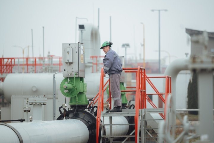 Là nước châu Âu duy nhất không áp trừng phạt Nga, quốc gia này đang hưởng giá khí đốt rẻ nhất châu lục, thấp hơn Đức hay Áo tới 3-5 lần - Ảnh 1