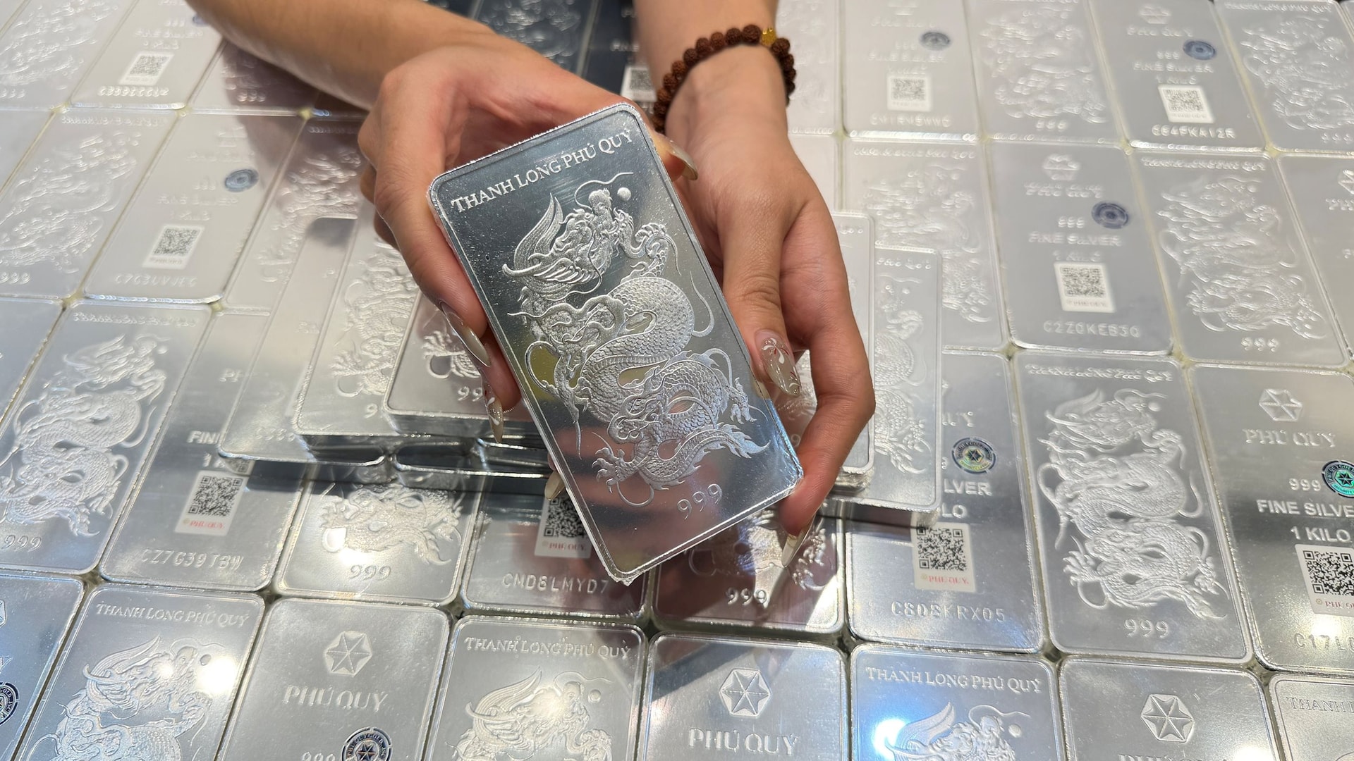 Giá bạc sáng nay ngày 16/4 - Ảnh 1