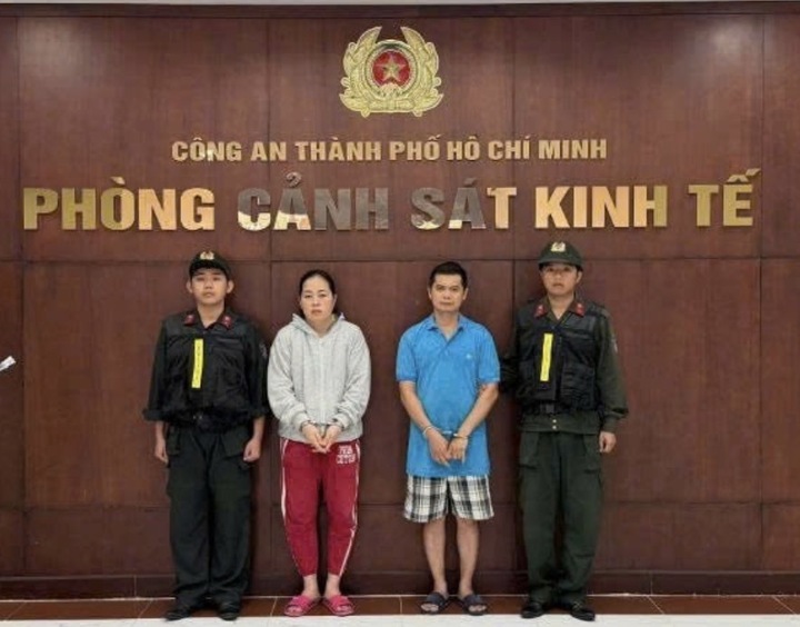 Bắt vợ chồng sản xuất hơn 2.800 tấn mì tươi chứa hàn the, thủy tinh lỏng - Ảnh 1