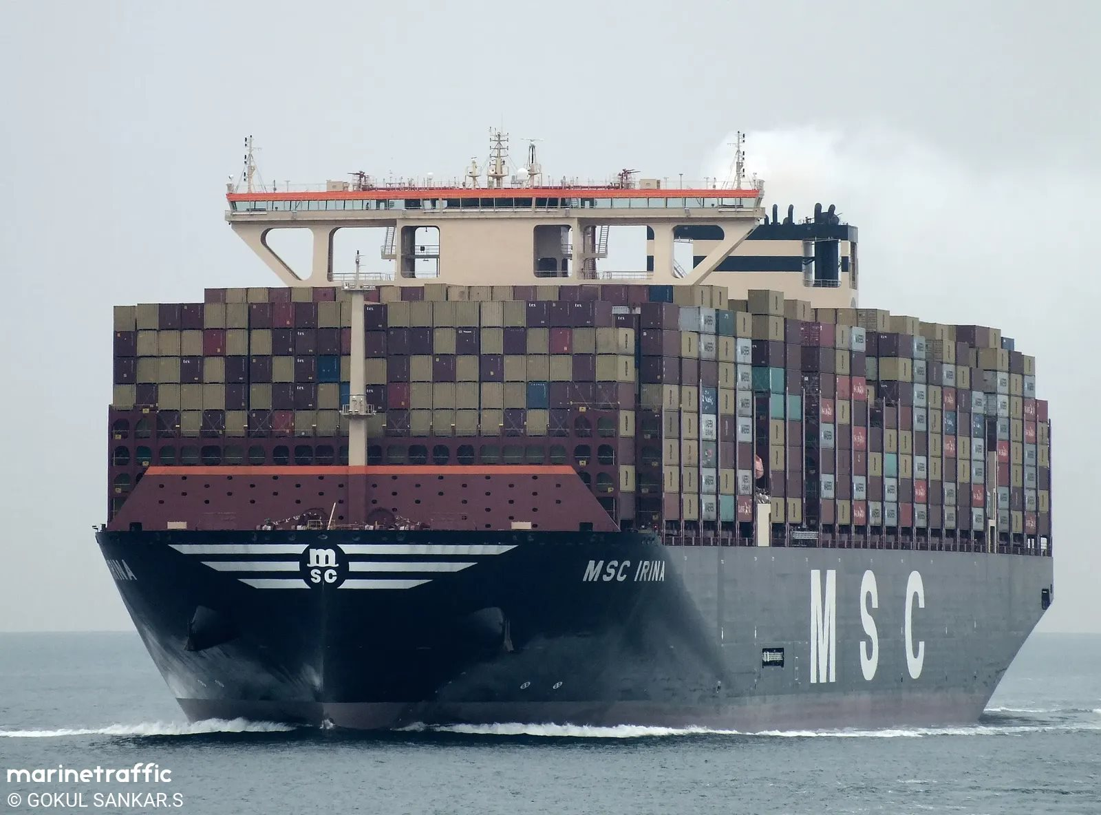 Sức mạnh hãng tàu lớn nhất hành tinh vừa quyết đầu tư vào siêu cảng 128.872 tỷ đồng của Việt Nam: Doanh thu 86 tỷ Euro, nắm 20% năng lực vận tải toàn cầu - Ảnh 1