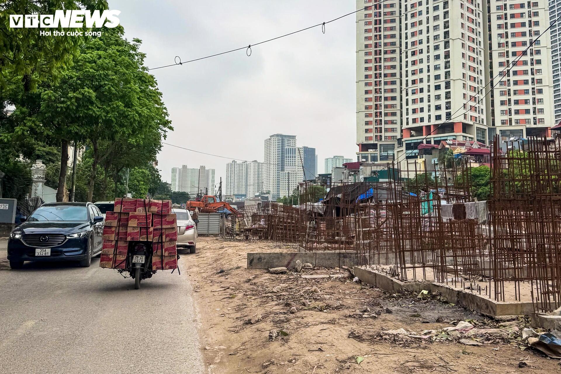 Hà Nội: Dự án thoát nước gần 7.500 tỷ vẫn ngổn ngang sau hơn một thập kỷ thi công - Ảnh 6