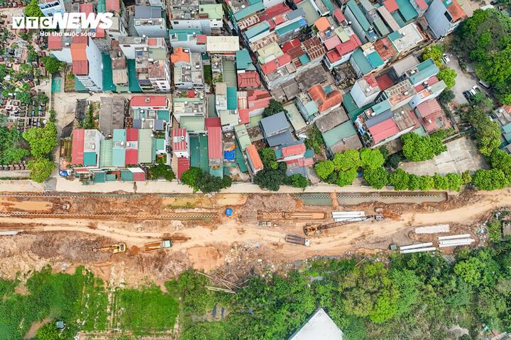 Hà Nội tăng tốc thi công kênh 920 tỷ đồng dẫn nước 'hồi sinh' sông Tô Lịch - Ảnh 3