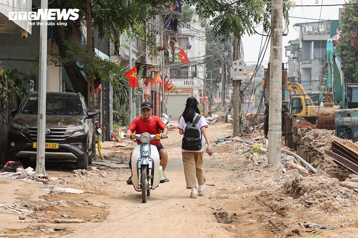 Hà Nội tăng tốc thi công kênh 920 tỷ đồng dẫn nước 'hồi sinh' sông Tô Lịch - Ảnh 11