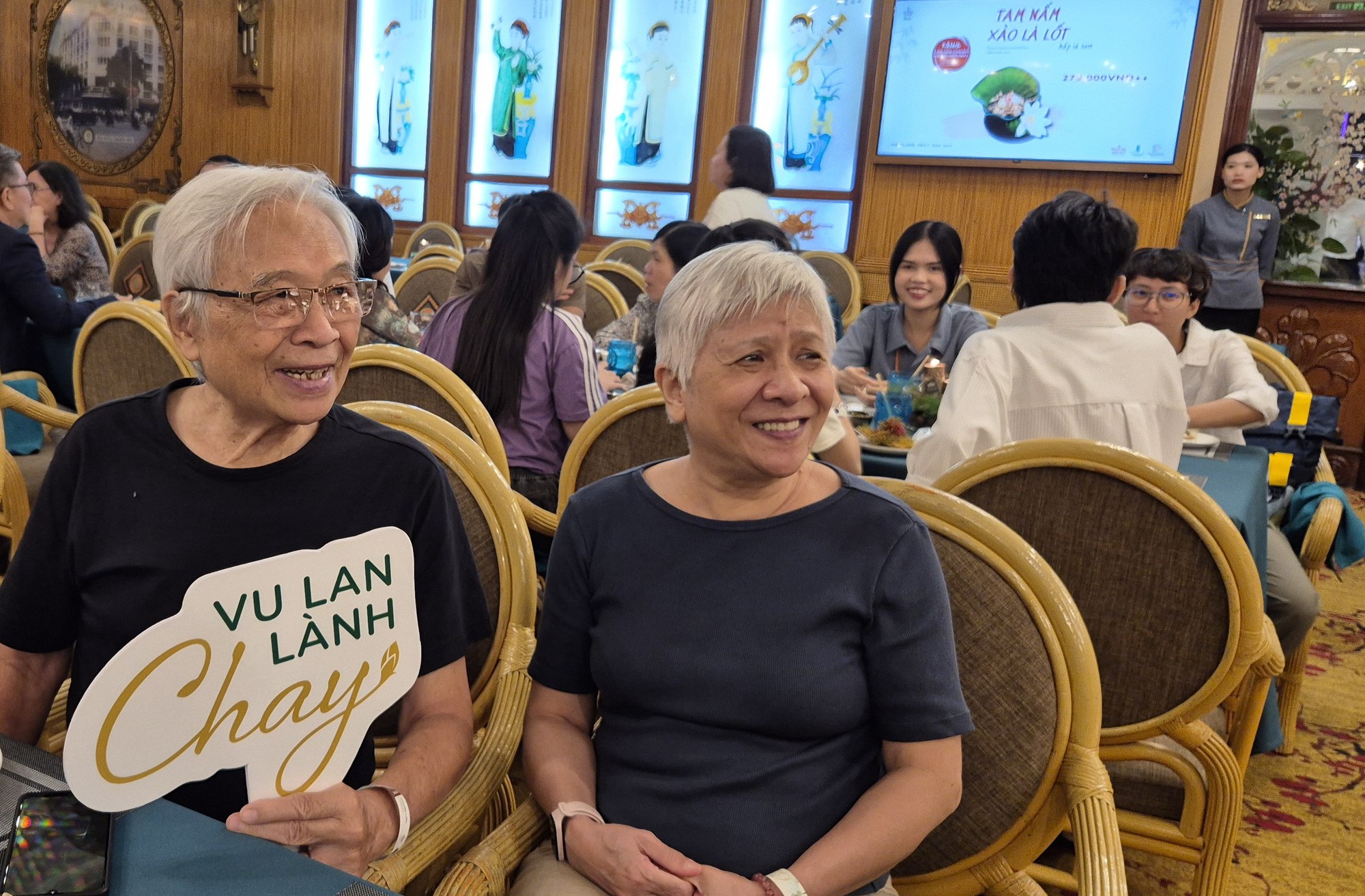 Kiến nghị hạ lãi suất dưới 6%, mở động lực từ “kinh tế bạc” ở TPHCM - Ảnh 1