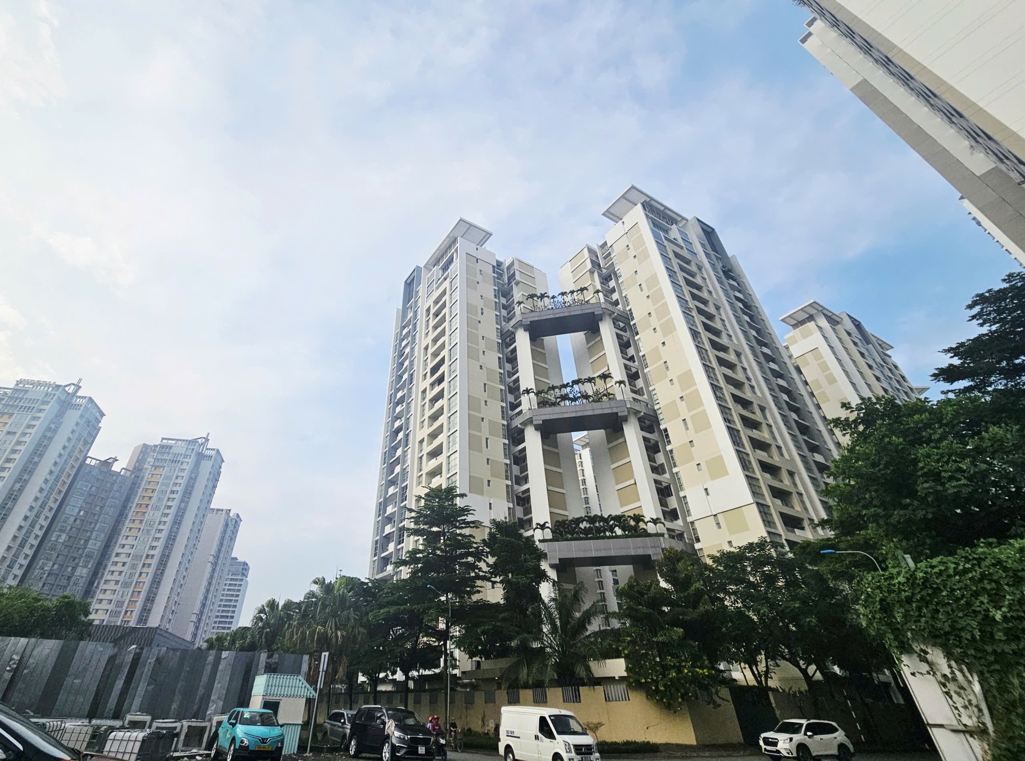 Lãi suất vay mua nhà mới nhất sau khi hàng loạt ngân hàng điều chỉnh giảm - Ảnh 1