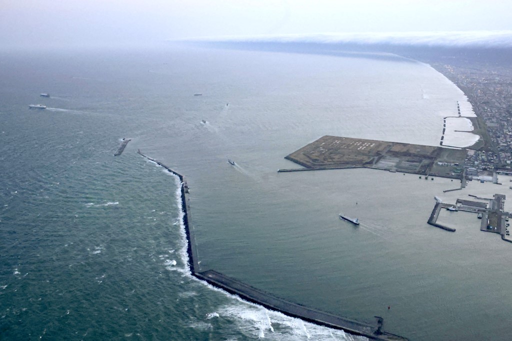 Động đất Nhật Bản tăng lên 7,7 độ: Ghi nhận dư chấn, 171.957 người được lệnh sơ tán, Thủ tướng yêu cầu cả nước "duy trì trạng thái sẵn sàng" - Ảnh 2