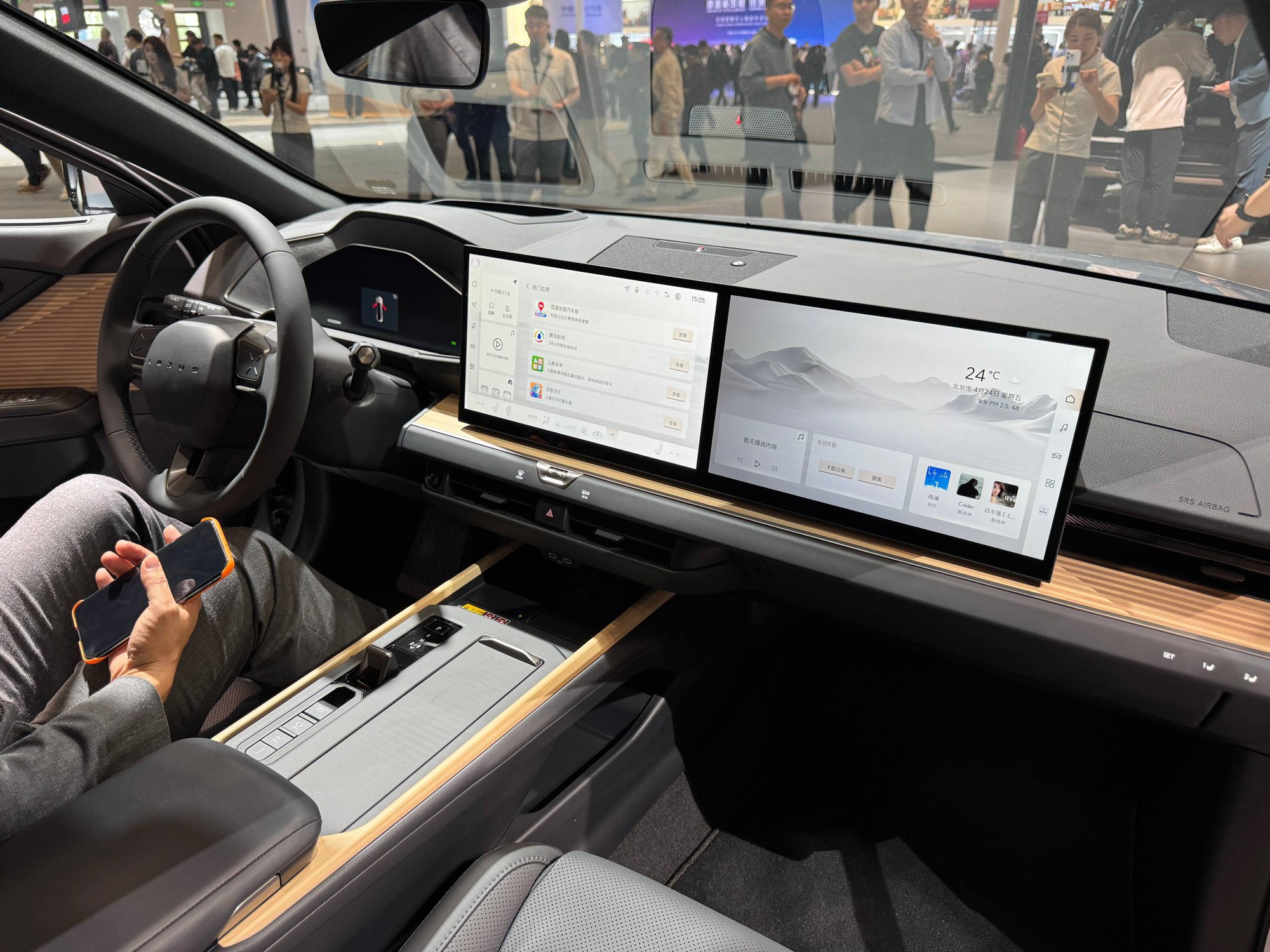 Xem trước Lexus ES 500e sắp ra mắt Việt Nam: Sedan thuần điện đi hơn 600 km/sạc, trang bị hàng ghế sau dễ ghi điểm đại gia Việt - Ảnh 3