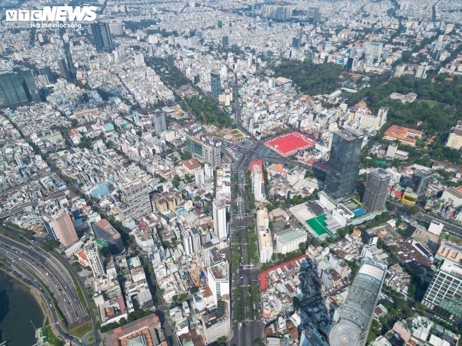 Cận cảnh vị trí sẽ xây dựng 2 tuyến Metro ngầm xuyên sông Sài Gòn - Ảnh 1