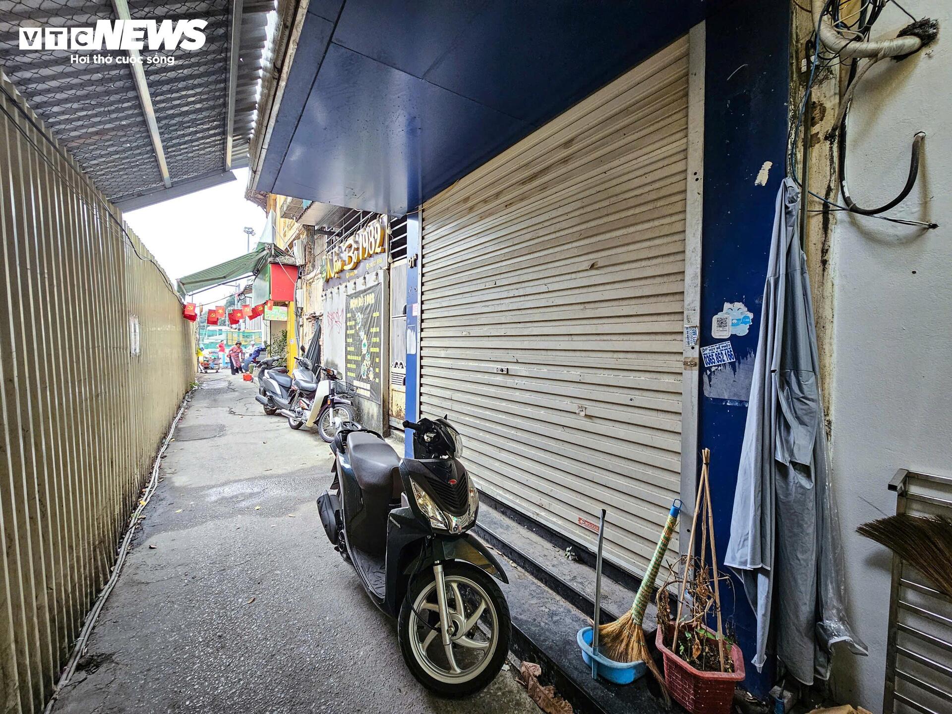 Gần một thập kỷ ‘bị giam’ bên lô cốt metro Nhổn - ga Hà Nội - Ảnh 3