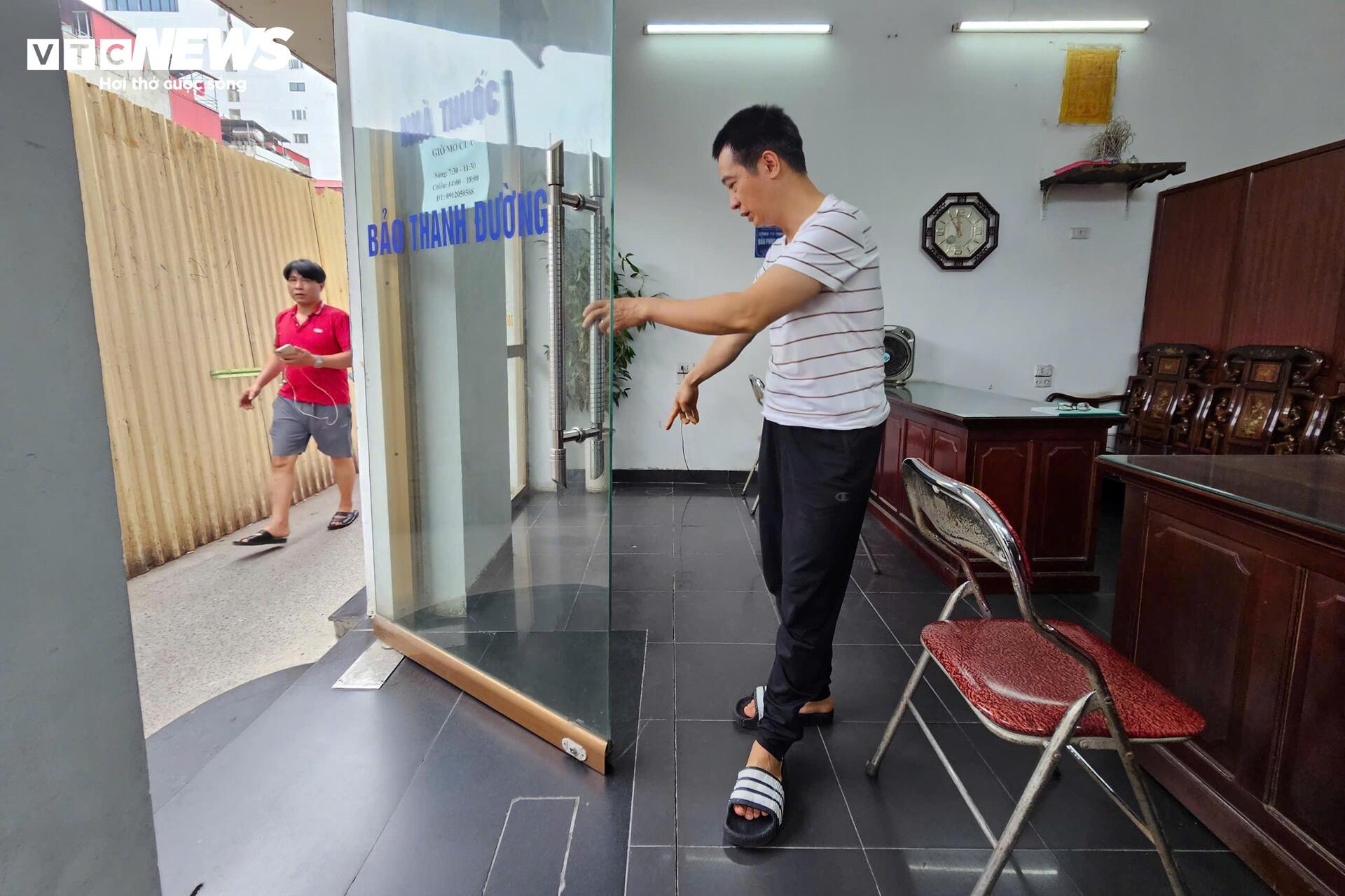 Gần một thập kỷ ‘bị giam’ bên lô cốt metro Nhổn - ga Hà Nội - Ảnh 6