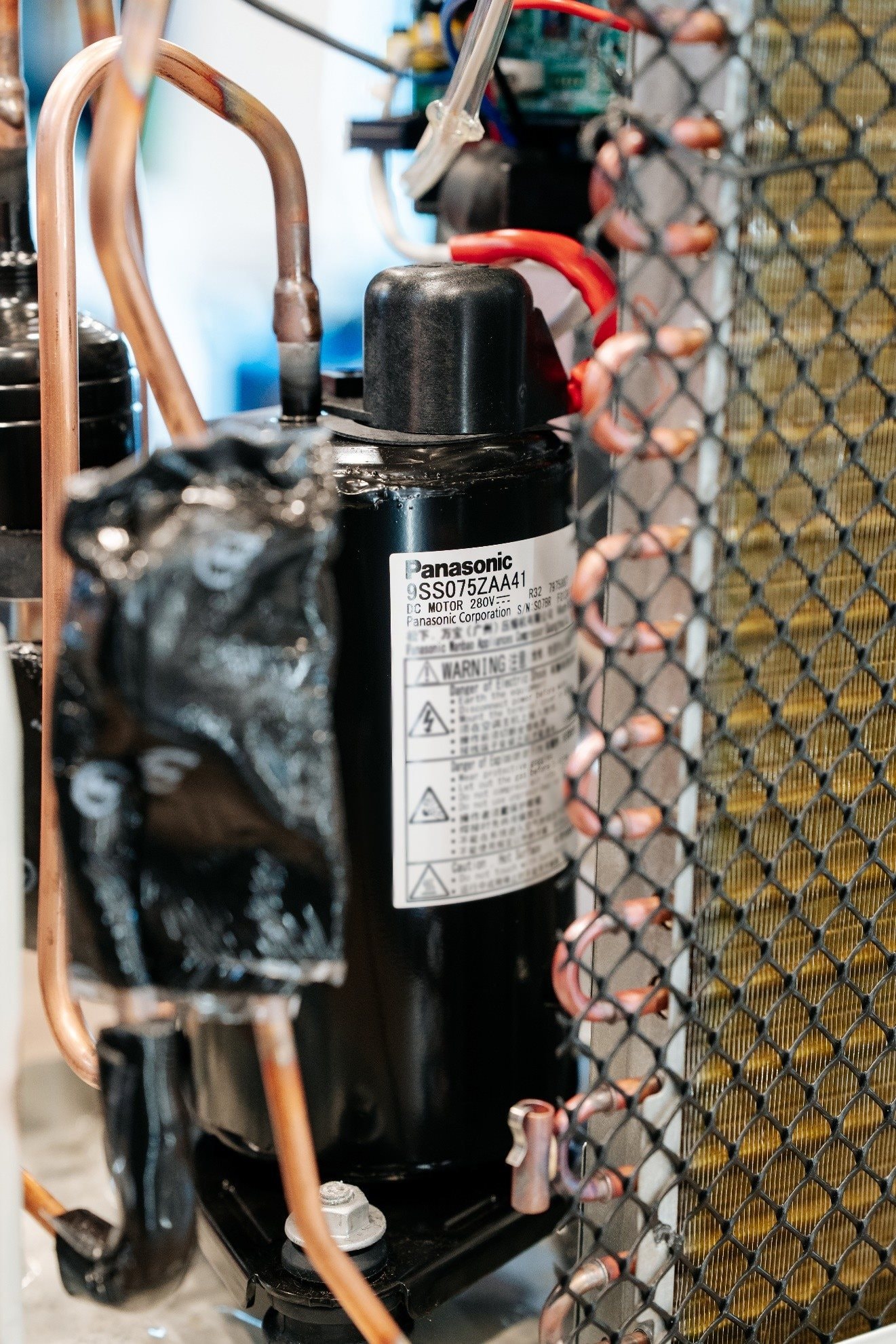 ‘Mổ bụng’ mẫu điều hòa giá 6 triệu bán chạy nhất của Casper tại Việt Nam, một chi tiết gây bất ngờ - Ảnh 1