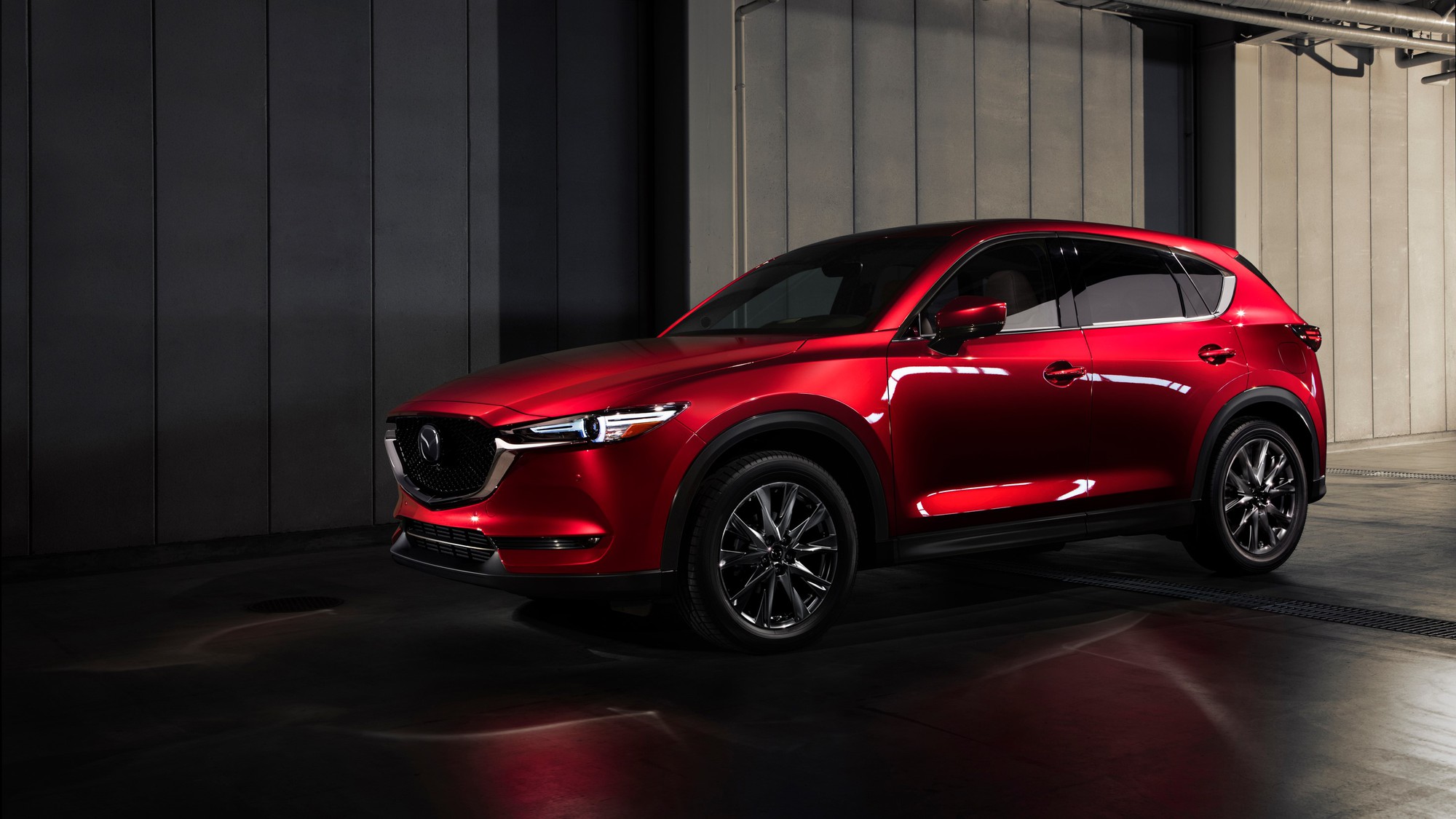 Mazda CX-5 tiếp tục 'đạp' giá: Bản thấp giá chưa tới 700 triệu, quyết giành lại ngôi vương phân khúc C-SUV - Ảnh 2