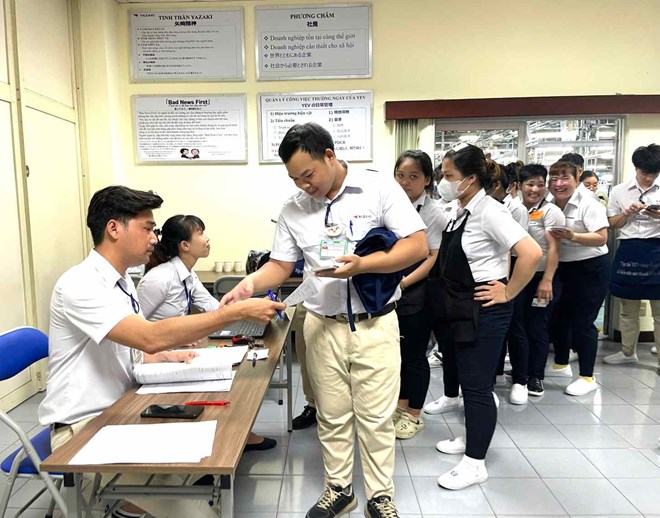 Một công ty ở TPHCM cho 7.000 công nhân nghỉ lễ 8 ngày, 3 ngày nghỉ thêm vẫn hưởng nguyên lương - Ảnh 1